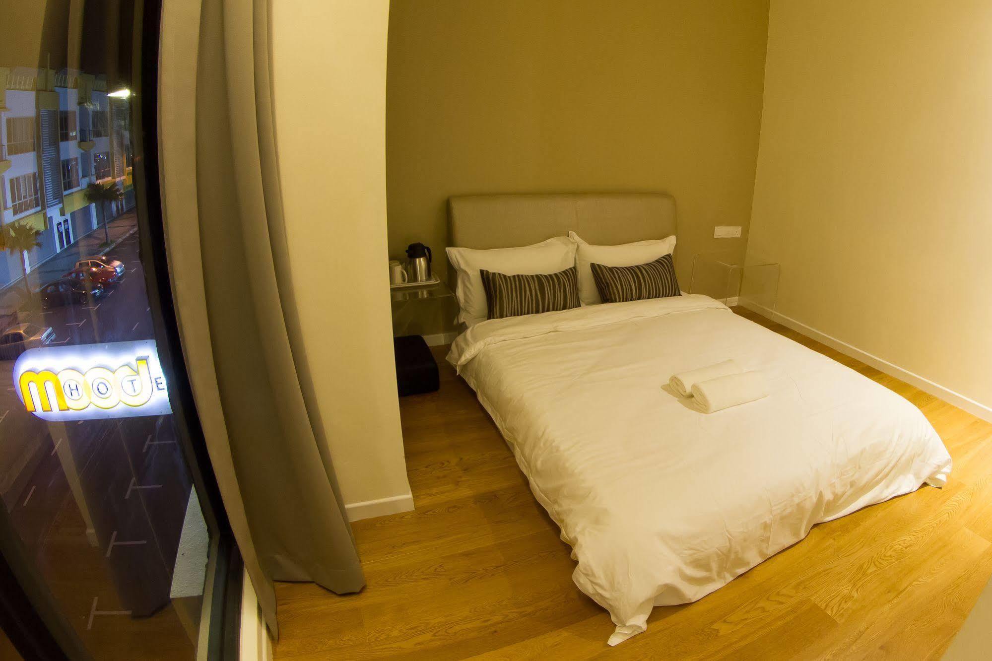 Hotel Mood 3*