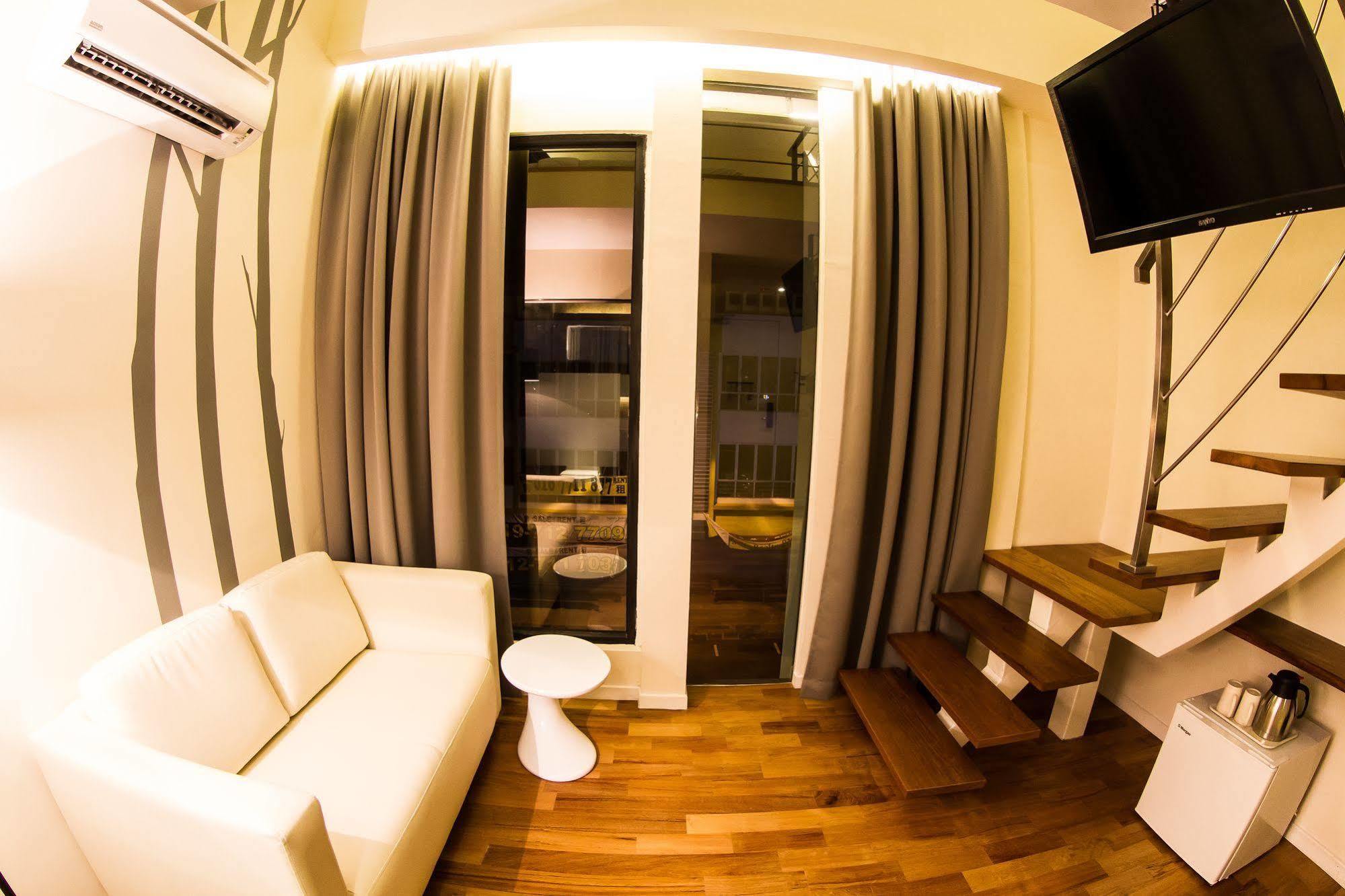 Hotel Mood 3*